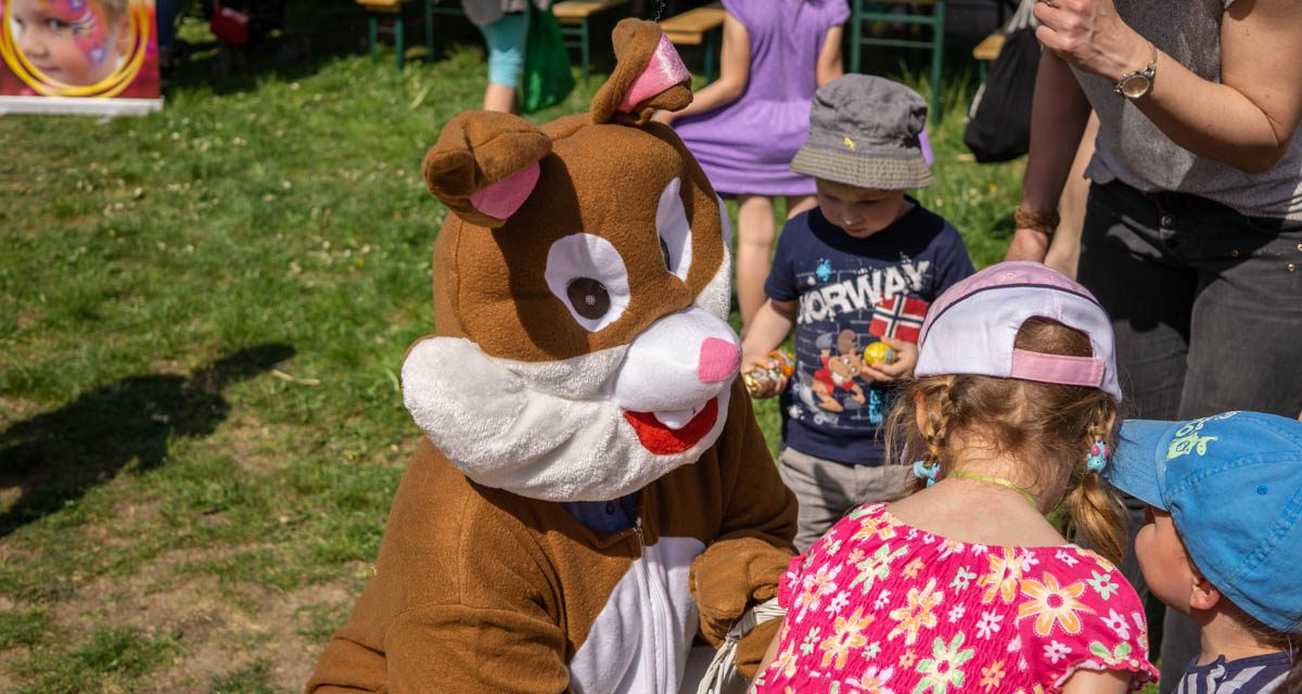 Der Clown Muck und die Suche nach den Eiern