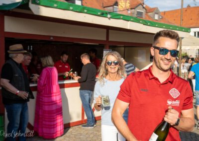 Marktplatz-Weinfest des FC Eibelstadt 2022