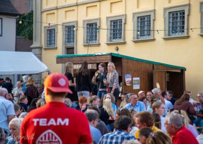 Marktplatz-Weinfest des FC Eibelstadt 2022