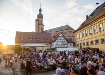 Marktplatz-Weinfest des FC Eibelstadt 2022