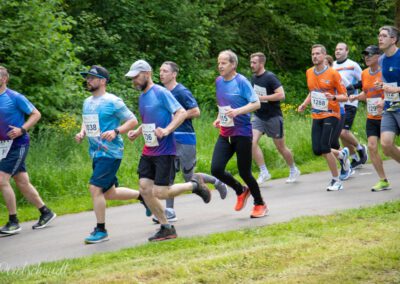 Die Läufer beim 9.Krick Firmenlauf in EIbelstadt