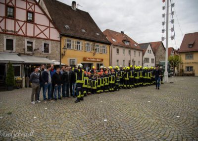 Es ist vollbracht und die Mannschaft stellt sich auf