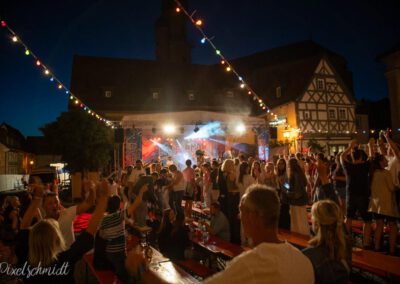 Bayernmän rocken das Weinfest in Eibelstadt