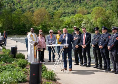 Schlüsselübergabe an die Kommandanten der Freiwilligen Feuerwehr Eibelstadt