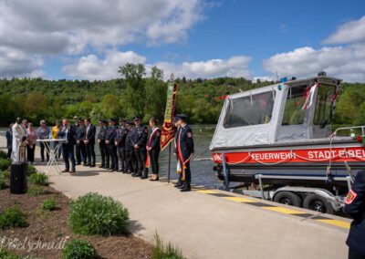 Schlüsselübergabe an die Kommandanten der Freiwilligen Feuerwehr Eibelstadt