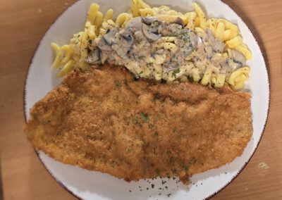 Auch Schnitzel stehen auf der Karte